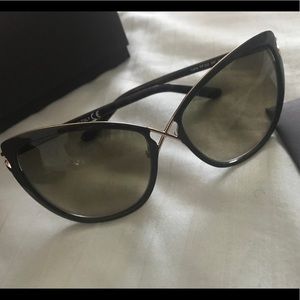 TOM FORD TF 322 32B CELIA BLACK/GOLD SUNGLASSES